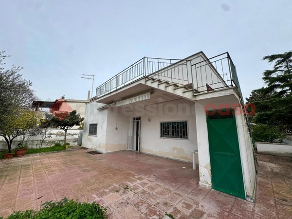 casa indipendente in vendita a Pulsano
