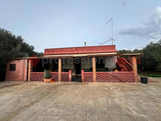 casa indipendente in vendita a Pulsano