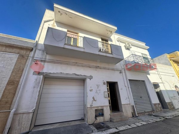 casa indipendente in vendita a Pulsano