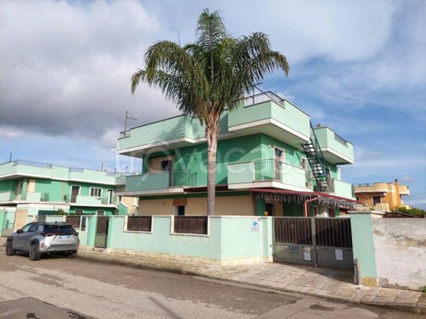 appartamento in vendita a Pulsano in zona Marina di Pulsano