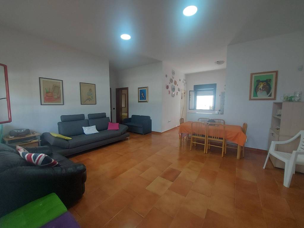 casa indipendente in vendita a Pulsano