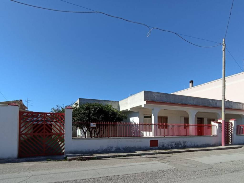 casa indipendente in vendita a Pulsano