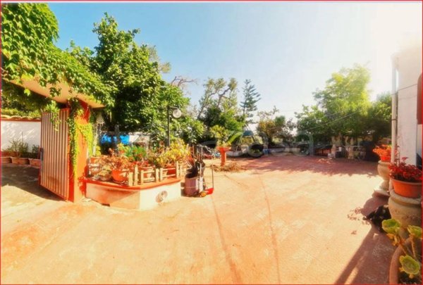 casa indipendente in vendita a Pulsano