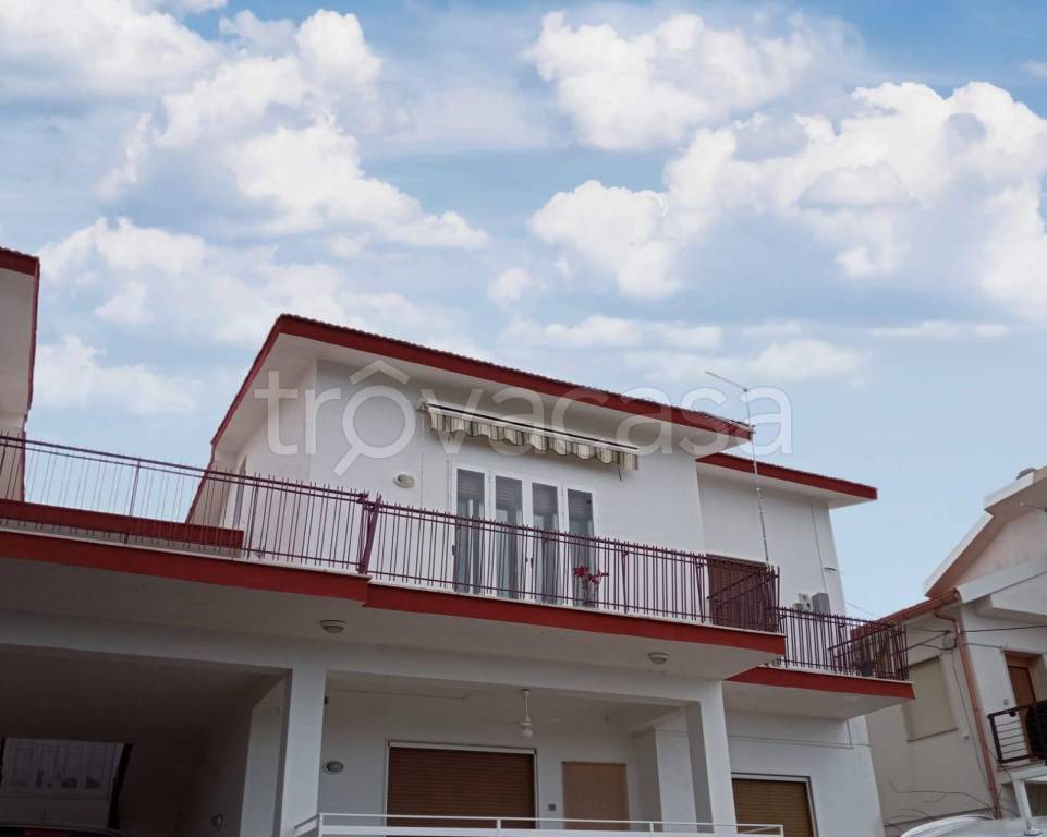 appartamento in vendita a Pulsano in zona Marina di Pulsano