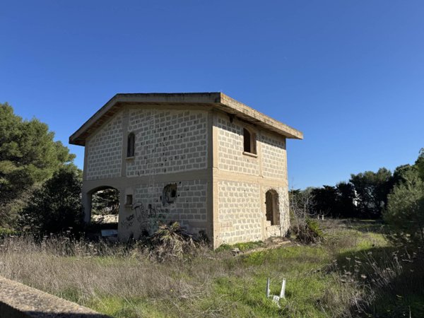 casa indipendente in vendita a Pulsano