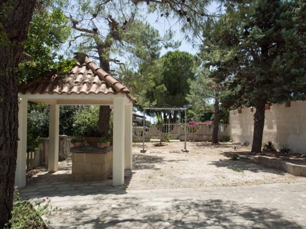 casa indipendente in vendita a Pulsano in zona Marina di Pulsano