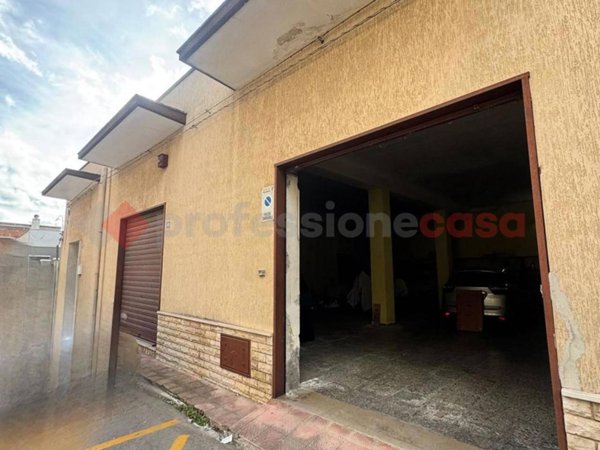 casa indipendente in vendita a Pulsano