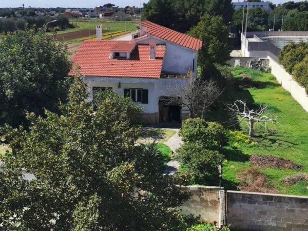 casa indipendente in vendita a Pulsano