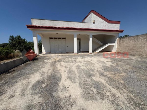 casa indipendente in vendita a Pulsano