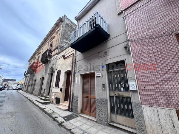 casa indipendente in vendita a Pulsano