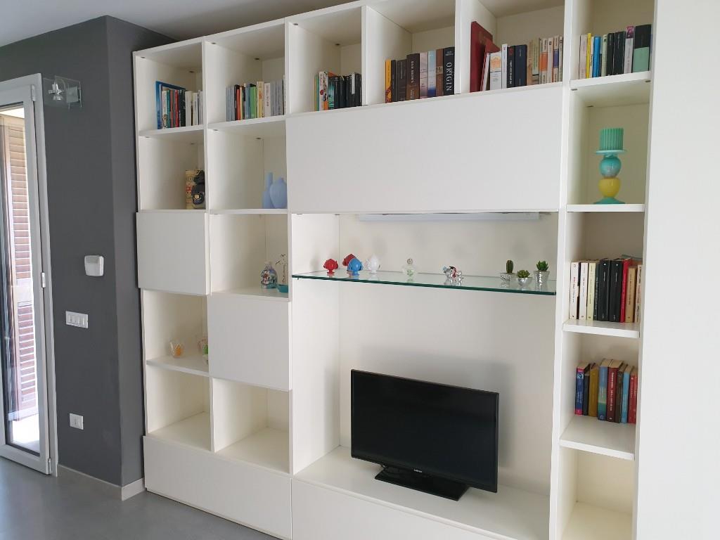 casa indipendente in vendita a Pulsano in zona Marina di Pulsano