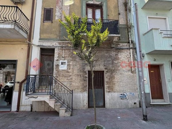 casa indipendente in vendita a Pulsano