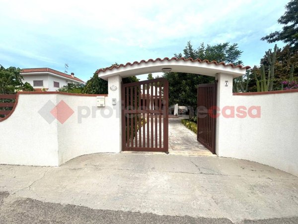 casa indipendente in vendita a Pulsano in zona Marina di Pulsano