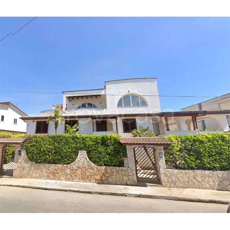 casa indipendente in vendita a Pulsano