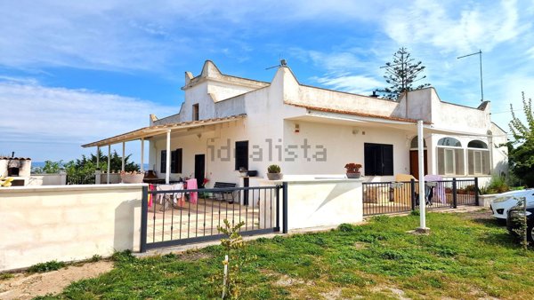 casa indipendente in vendita a Roccaforzata