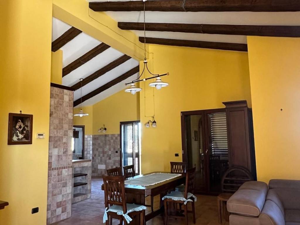 casa indipendente in vendita a Roccaforzata