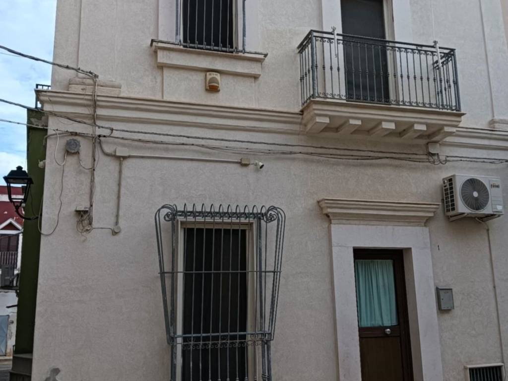 casa indipendente in vendita a San Giorgio Ionico