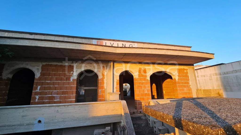 casa indipendente in vendita a San Giorgio Ionico