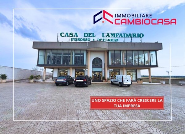 locale commerciale in vendita a San Giorgio Ionico