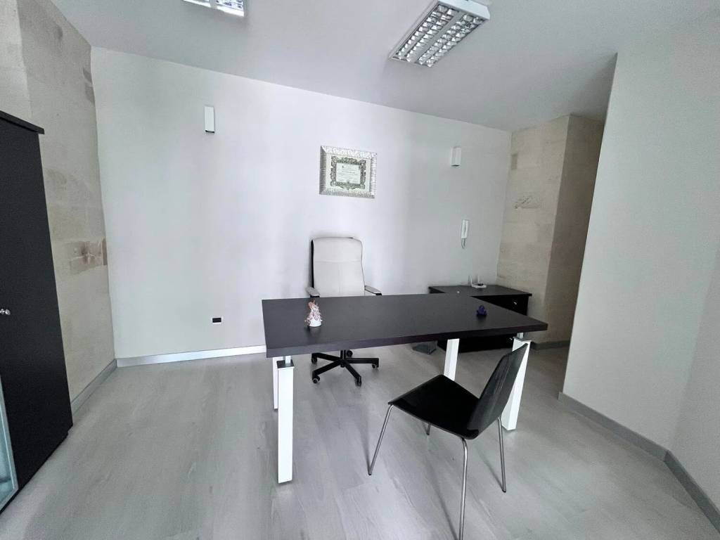 ufficio in vendita a San Giorgio Ionico