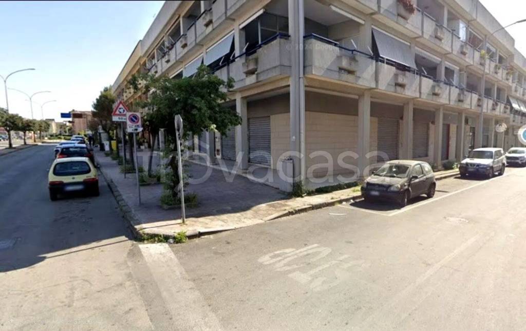 negozio in vendita a San Giorgio Ionico