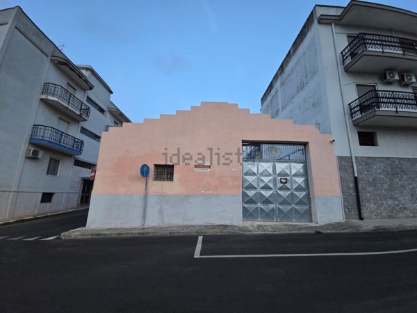 locale di sgombero in vendita a San Giorgio Ionico