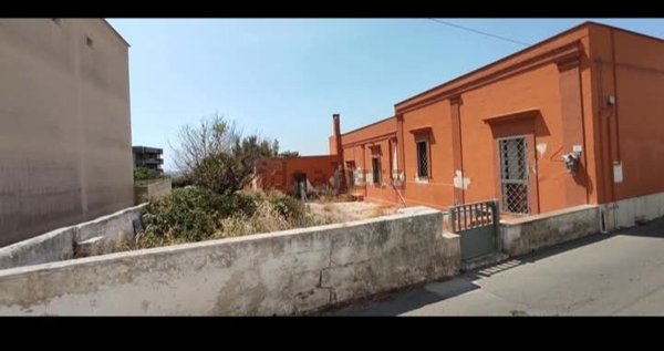 casa indipendente in vendita a San Giorgio Ionico