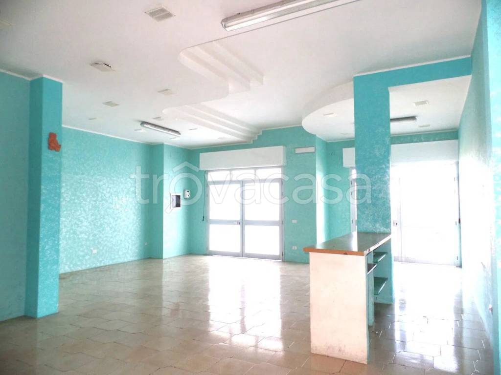 negozio in vendita a San Giorgio Ionico