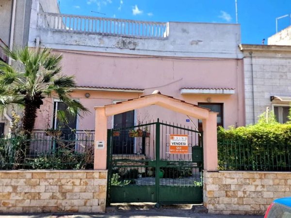 casa indipendente in vendita a San Giorgio Ionico