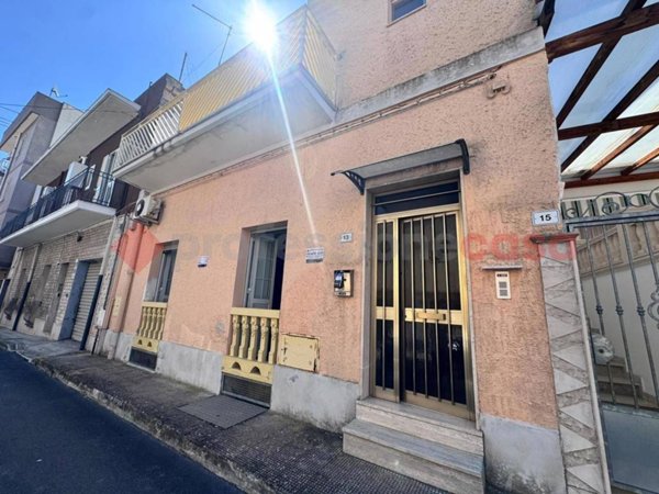 casa indipendente in vendita a San Giorgio Ionico