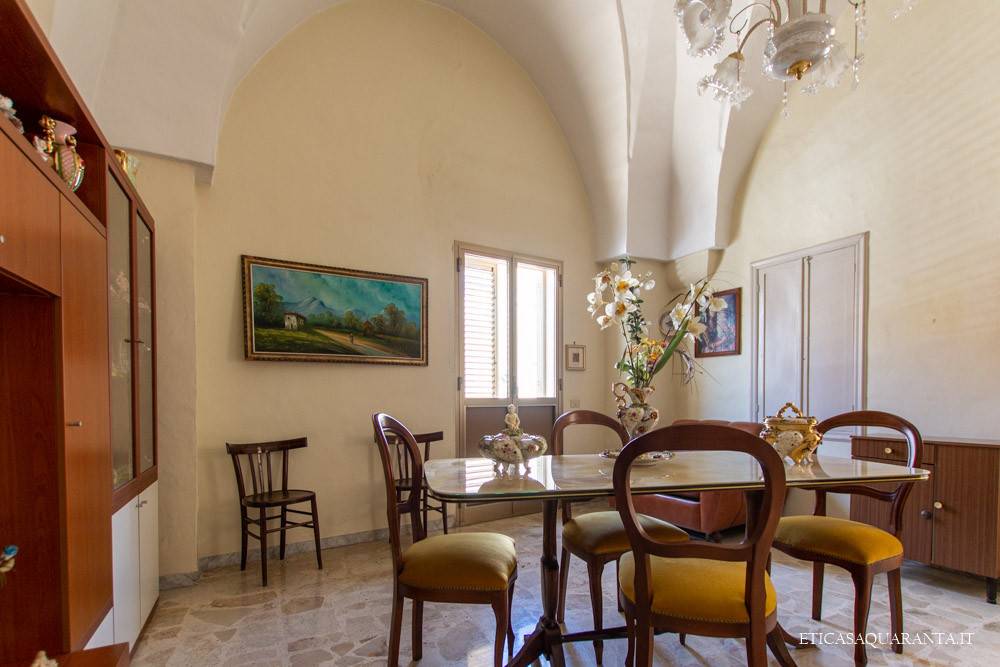 casa indipendente in vendita a San Giorgio Ionico