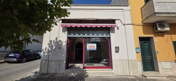 locale commerciale in vendita a San Marzano di San Giuseppe