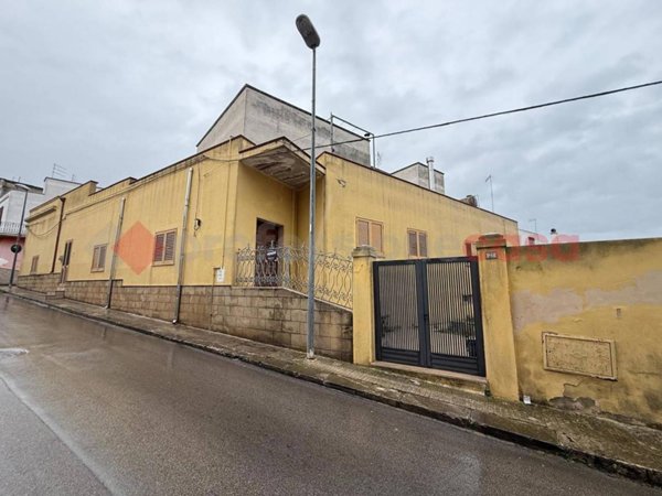 casa indipendente in vendita a San Marzano di San Giuseppe
