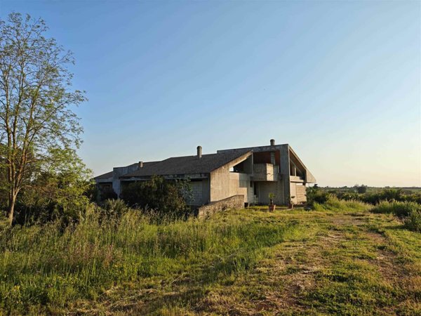 casa indipendente in vendita a Comacchio in zona San Giuseppe
