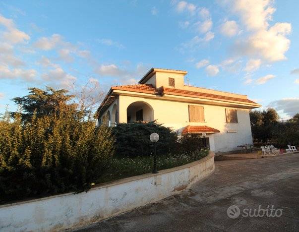 casa indipendente in vendita a Sava