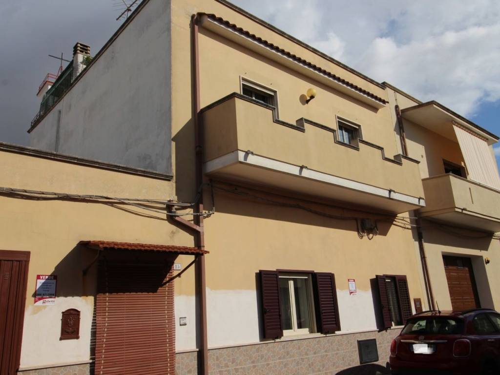 casa indipendente in vendita a Sava