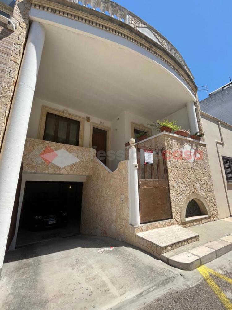 casa indipendente in vendita a Sava