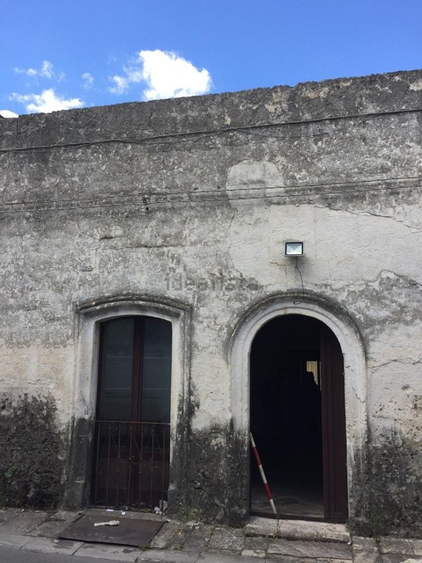 casa indipendente in vendita a Sava