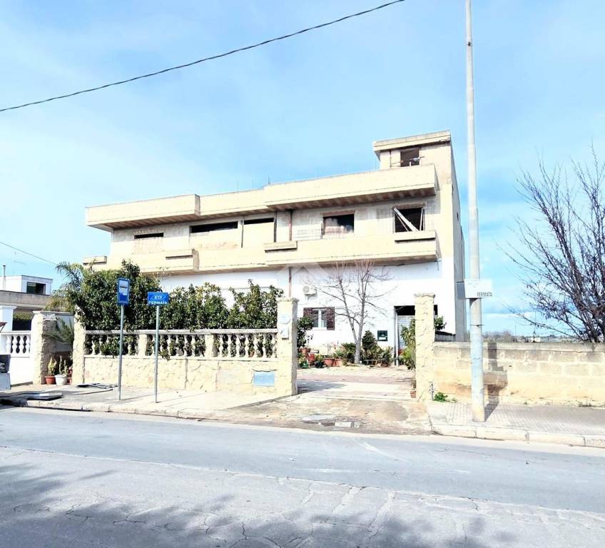 casa indipendente in vendita a Sava