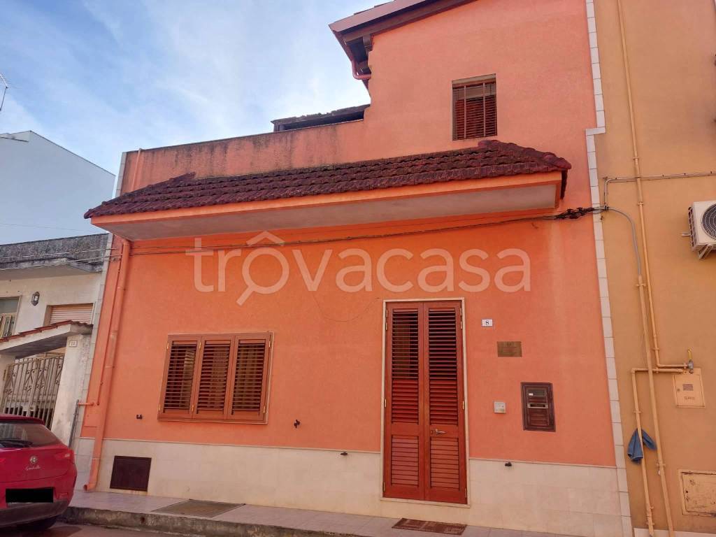 casa indipendente in vendita a Sava