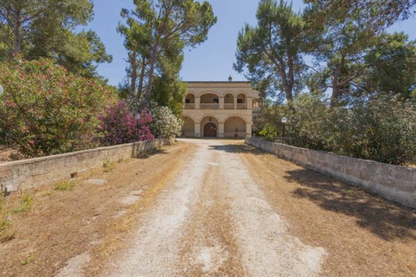 casale in vendita a Sava