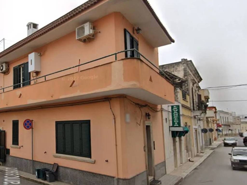 casa indipendente in vendita a Sava