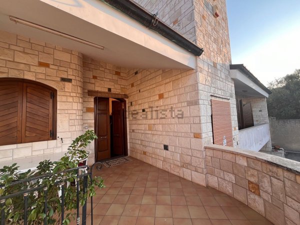 casa indipendente in vendita a Sava