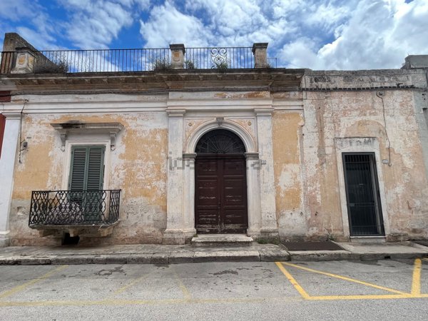 casa indipendente in vendita a Sava