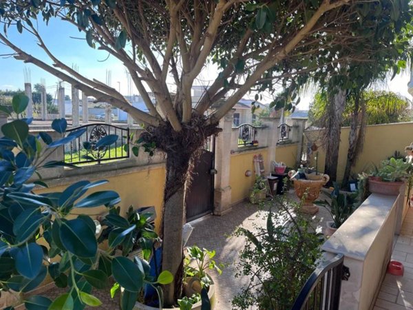 casa indipendente in vendita a Sava