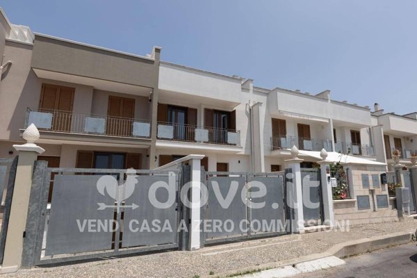 casa indipendente in vendita a Sava