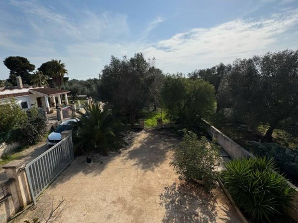 casa indipendente in vendita a Sava
