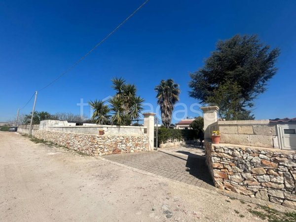 casa indipendente in vendita a Sava