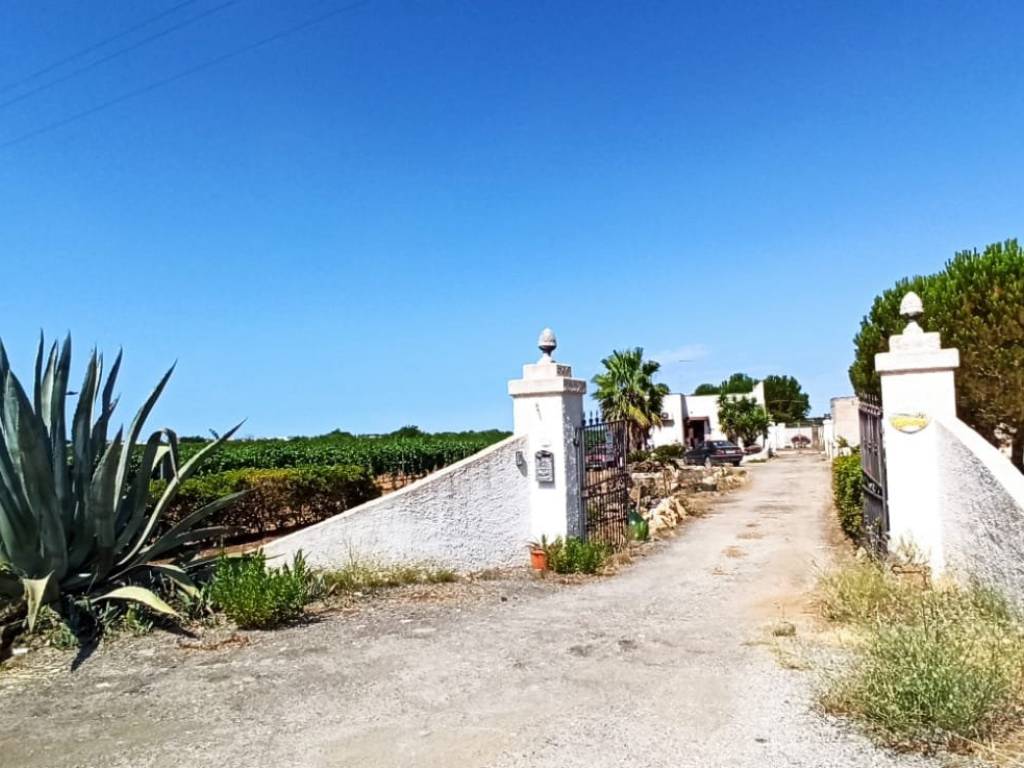 casa indipendente in vendita a Sava