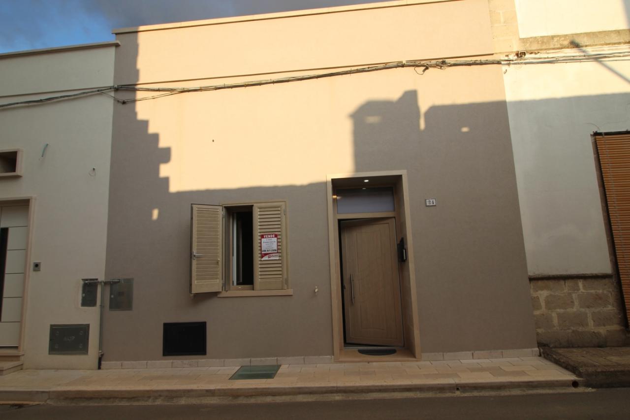 casa indipendente in vendita a Sava